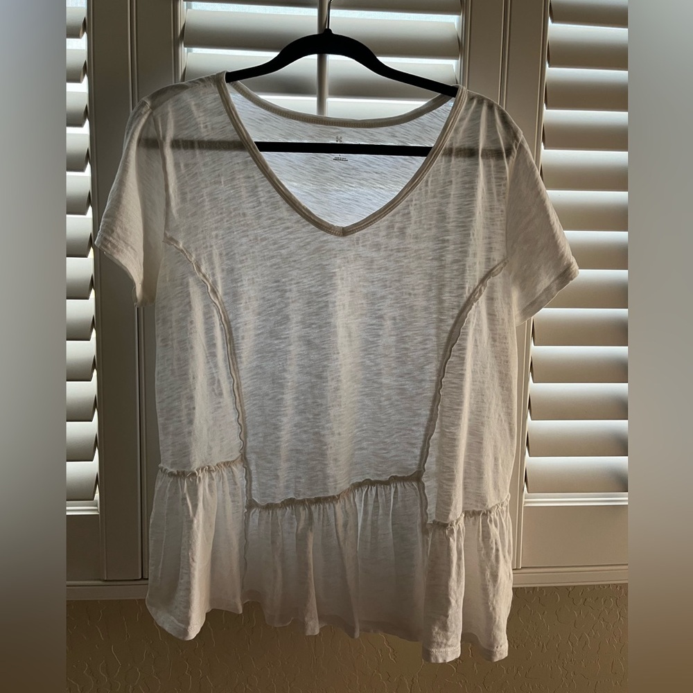 White ruffle tee size large